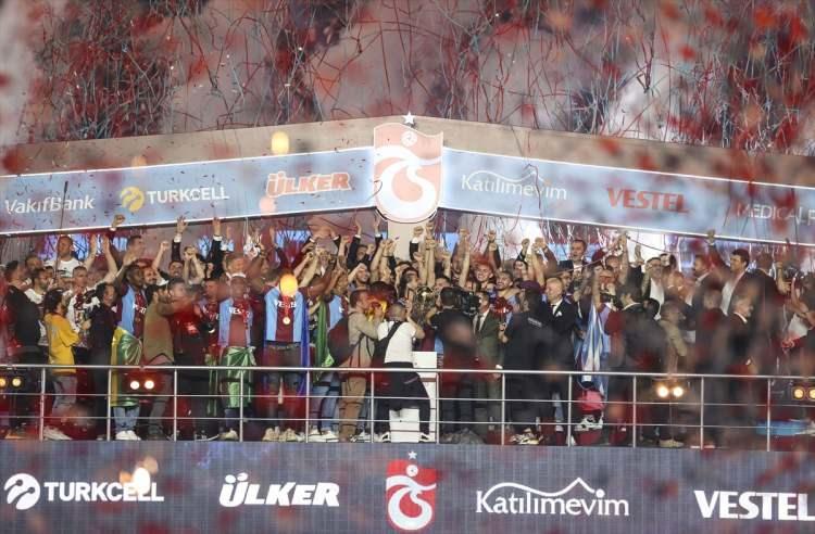 Trabzonspor şampiyonluk kupasına kavuştu!