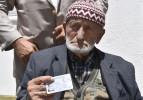 100'üncü yaşında torunlarından anlamlı kutlama: Ömrü güzel olsun 