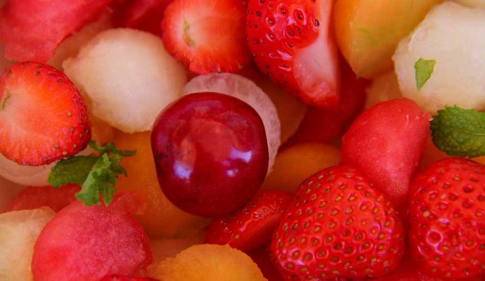 ramazanda_susuzluga_iyi_gelen_besinler_nelerdir_sahurda_iki_bardak_kefir_icerseniz_1587478785_5577.jpg