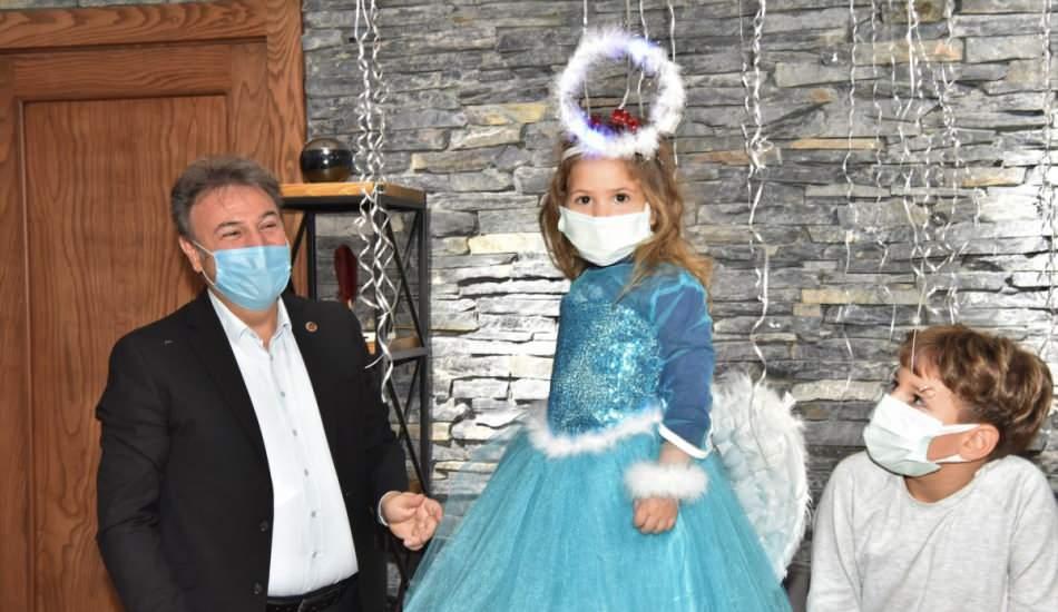 depremzede_ayda_gezgine_dogum_gunu_surprizi_ayda_gezgin_kimdir_1608191167_3222.jpg