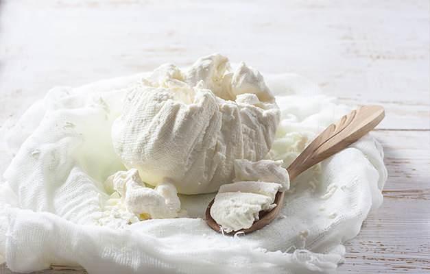 Peynir ve süzme yoğurt yaparken tülbent nasıl kullanılır
