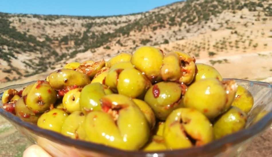evde_kirma_yesil_zeytin_nasil_yapilir_kavanozda_kirma_yesil_tarifi_1610361957_5077.jpg