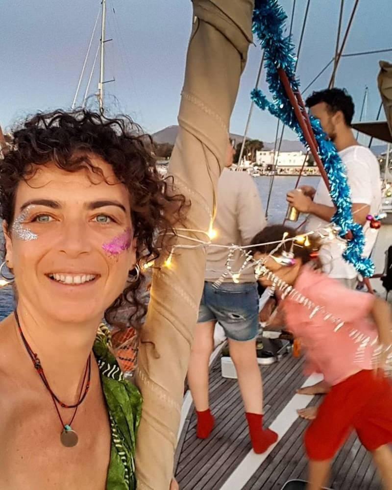 Yeşim Büber’den yeni tekne pozları: Durumuma üzülenler olmuş