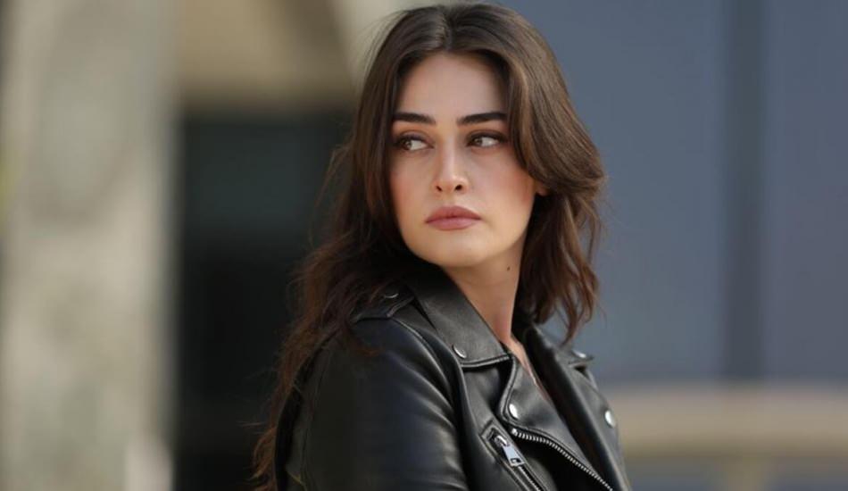 esra_bilgic_orlando_bloom_ile_hollywood_projesinde_rol_alacak_1613890655_1574.jpg