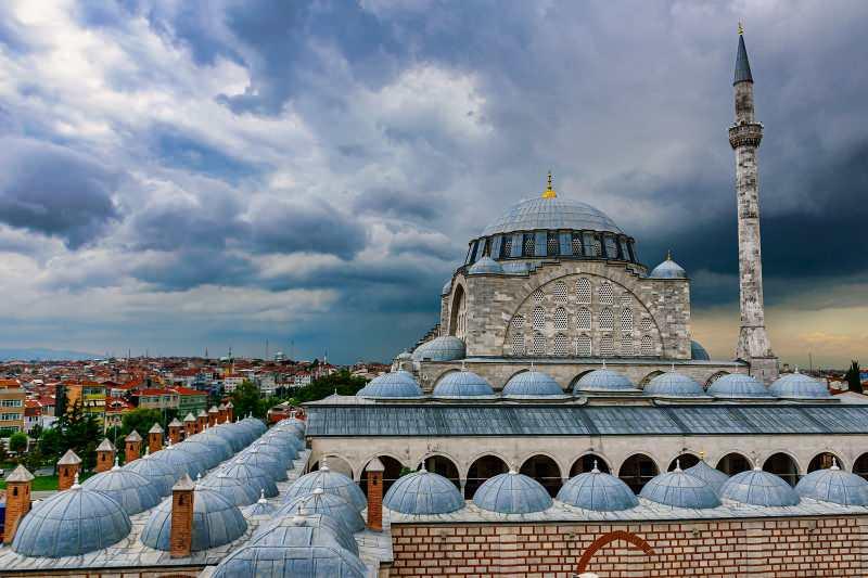 İstanbul'un tarihe öneme sahip en güzel camiileri
