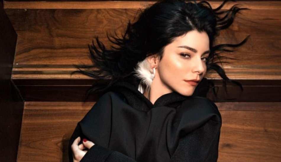 merve_bolugur_icin_sok_eden_iddia_tatile_bedava_gitmek_icin_otellere_mesaj_atti_1617101902_7812.jpg