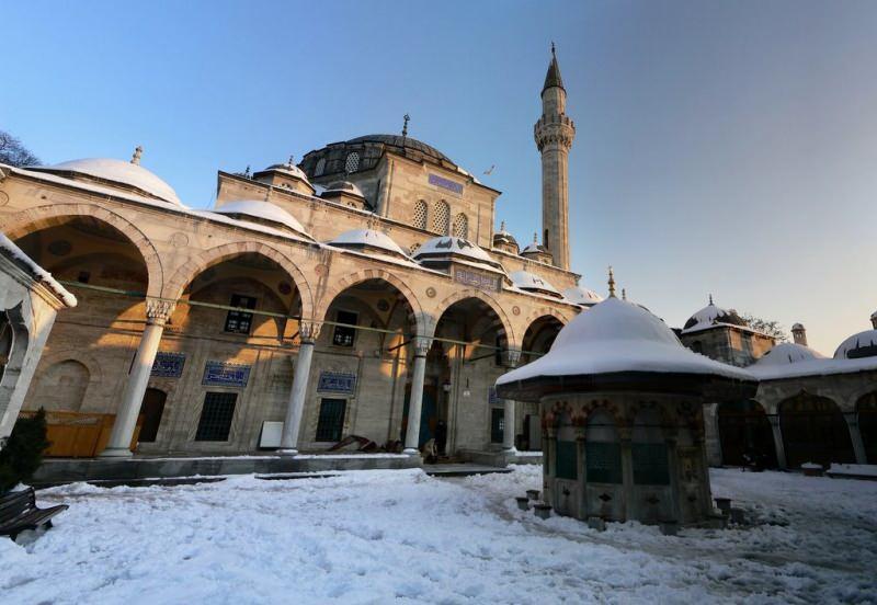 Sokullu Mehmet Paşa Camii nerede? Ziyaretçilerine 'cennetten gelen parçaları' sunan tarihi yapı
