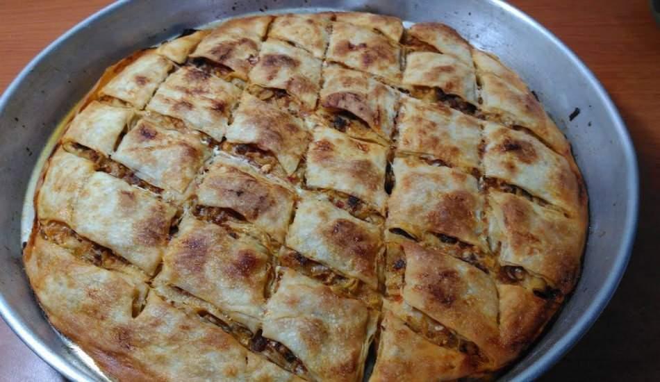 en_kolay_el_acmasi_kiymali_borek_nasil_yapilir_kiymali_borek_yapiminin_puf_noktalari_1623232322_4396.jpg