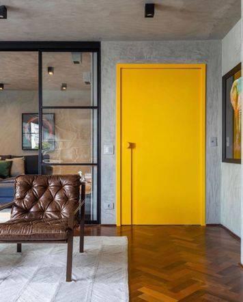 Sarı oda kapısı