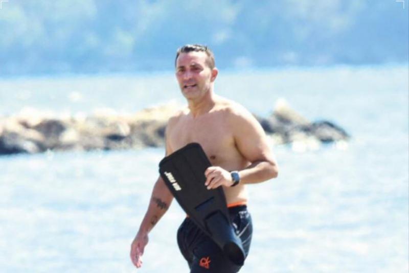 4 kilometre boyunca yüzen Mustafa Sandal kitesurf yapamadı!