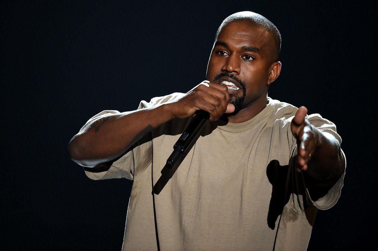 kanye west ev eşyası satacak