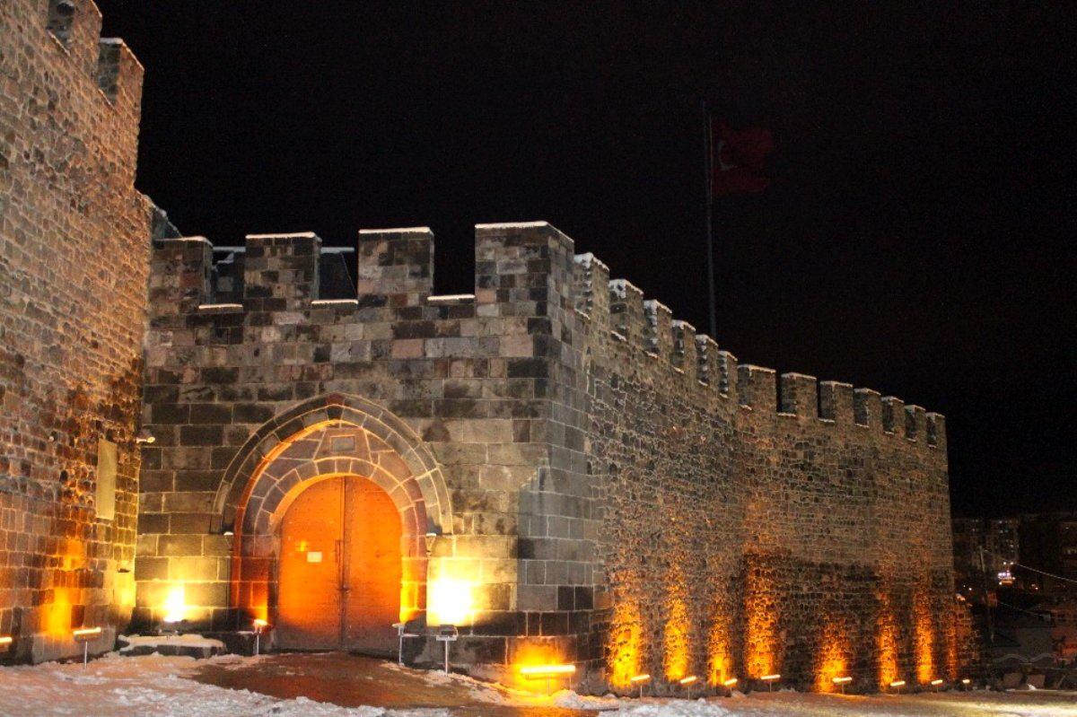Erzurum Kalesinin özellikleri 