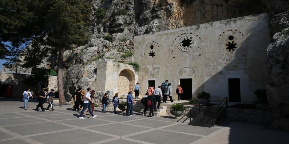 "Hoşgörü kenti" inanç turizmiyle ziyaretçi akınına uğruyor