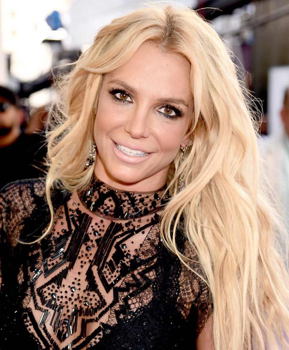 Britney Spears 15 milyon dolarlık kitap anlaşmasına imza attı