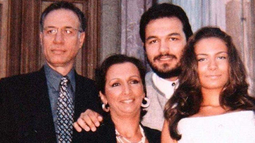 Kemal Sunal, eşi Gül Sunal ve çocukları