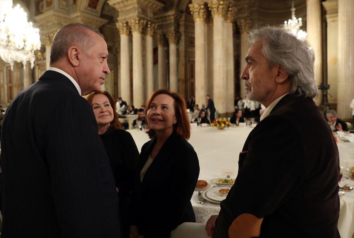 başkan erdoğan pekinel kardeşler dolmabahçe sarayı iftar yemeğinden 
