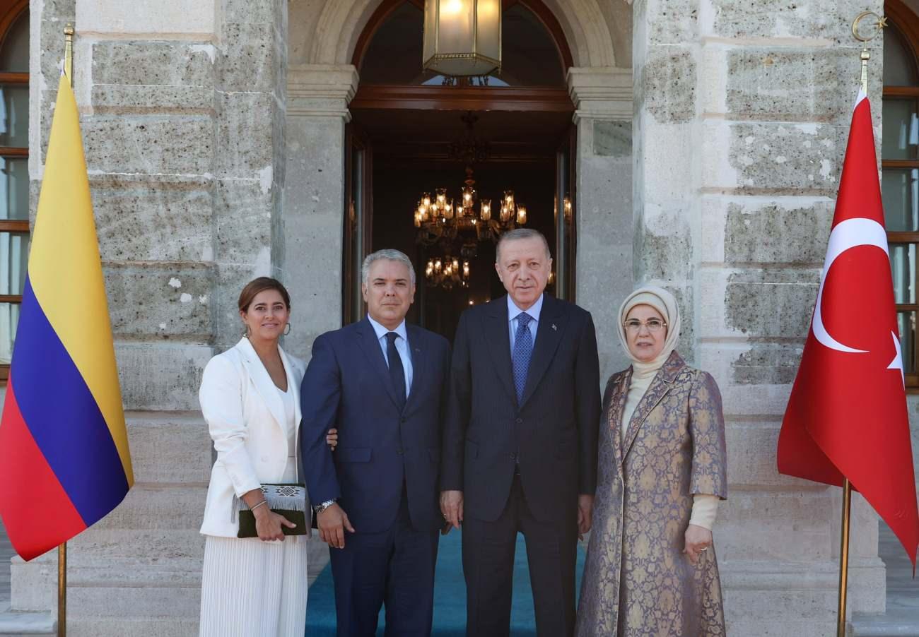 Kolombiya cumhurbaşkanı ve eşi Türkiyeyi ziyaret etti.