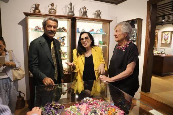 Türkan Şoray ve Kadir İnanır İmren Erşen Oya Müzesi açılışına katıldı