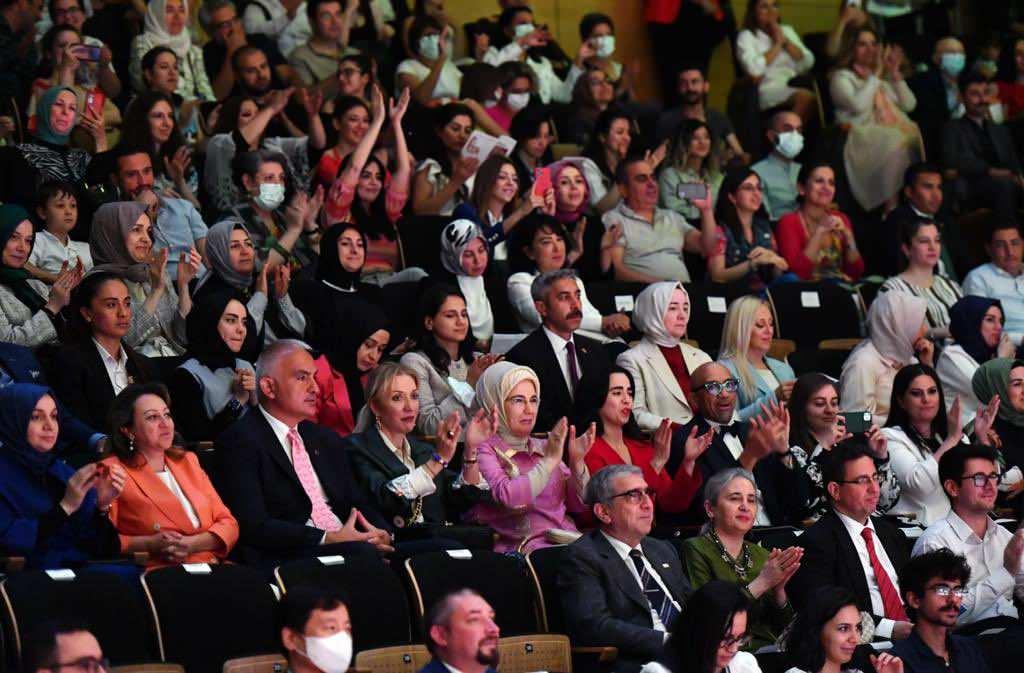 Emine Erdoğan Elsistema konserine dinlemeye gitti