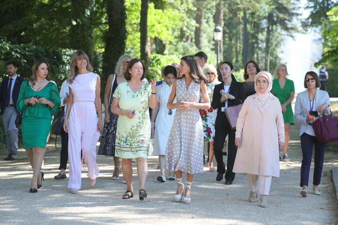 Emine Erdoğan İspanya Kraliçesi Maria Begona Gomez tarafından ağırlandı