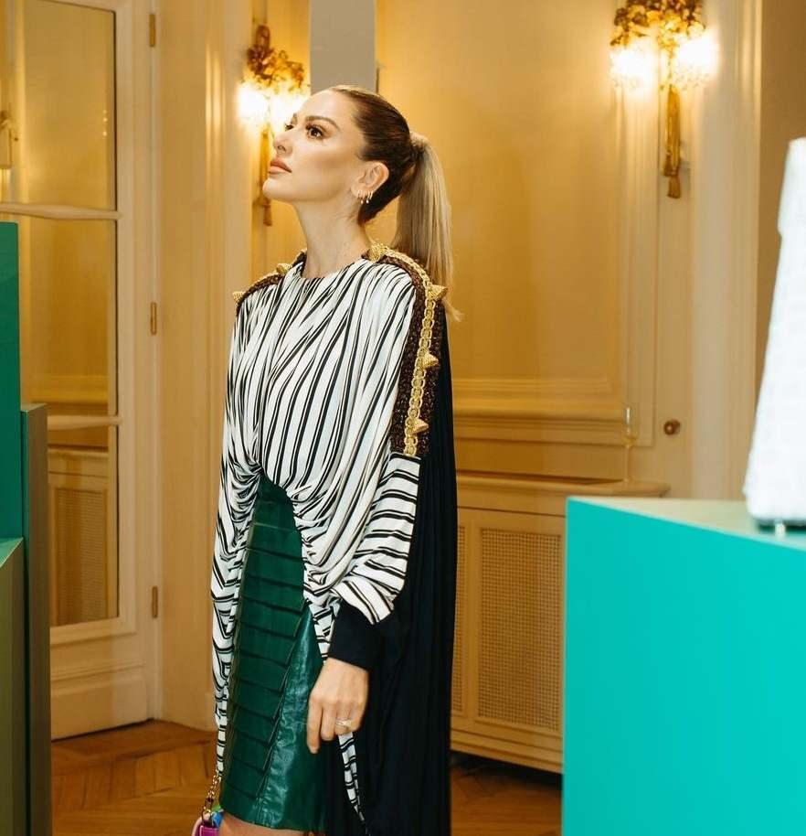 Hadise dünyaca ünlü moda markasının davetine katıldı