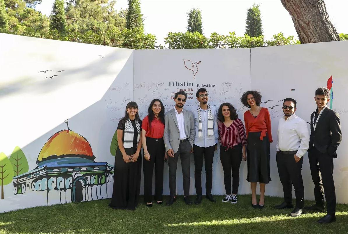 Emine Erdoğan ve Filistin Gençlik Orkestrası sanatçıları
