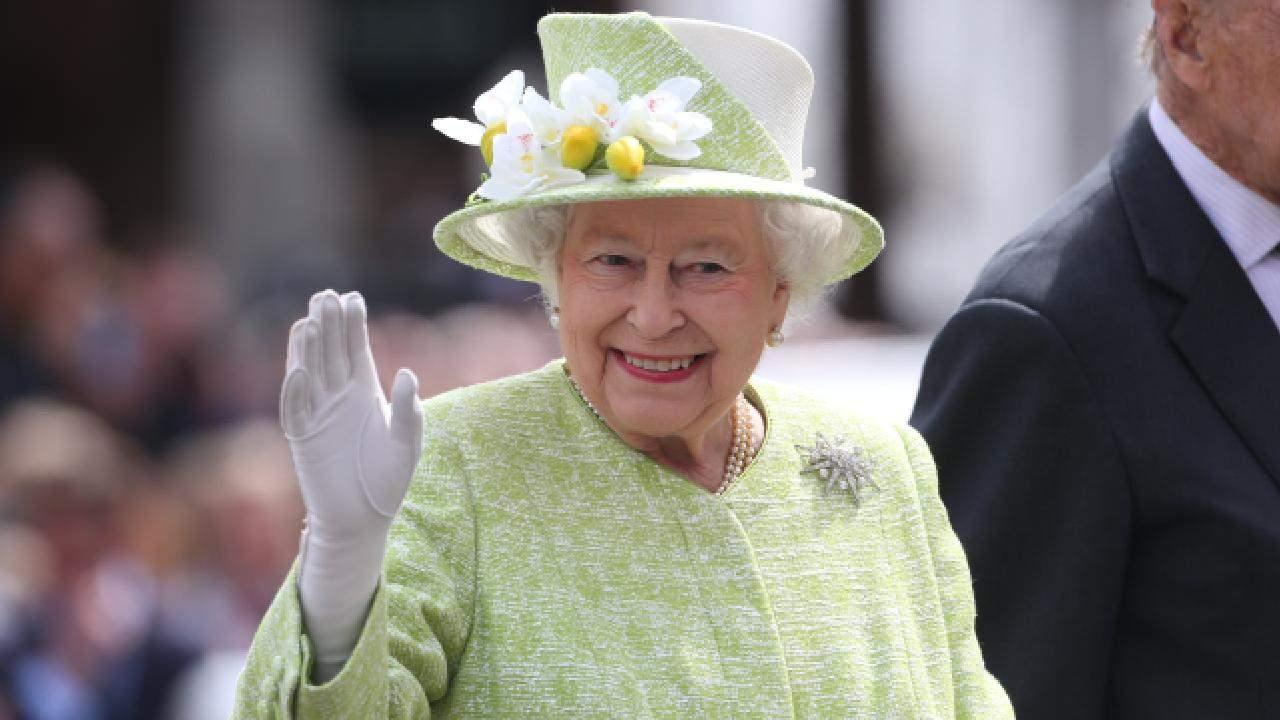 Kraliçe II. Elizabeth 