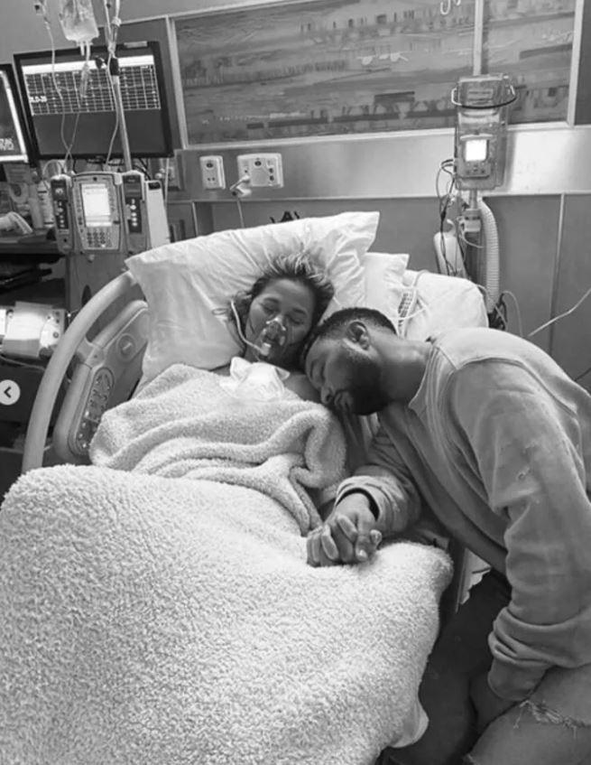 John Legend ve Chrissy Teigenın acı günü