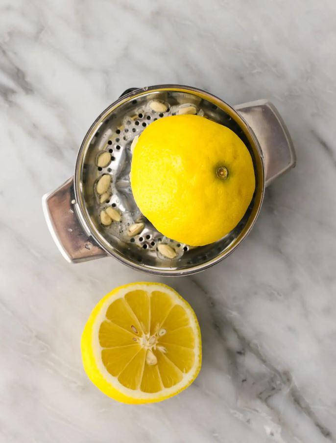 Chia tohumu ve limonlu detoks tarifi