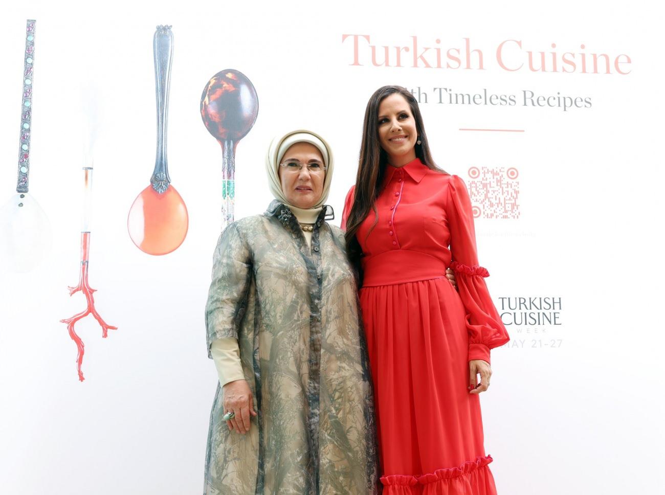 Emine Erdoğan ve bayan Vuçiç