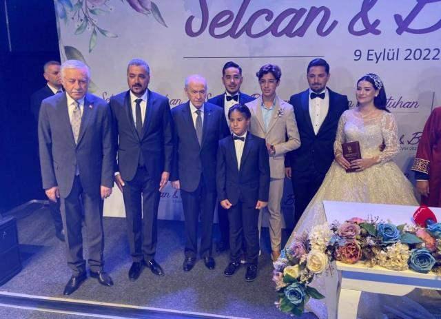 MHP Genel Başkanı Devlet Bahçeli Batuhan Doğan ve Selcan Demirkan çiftinin düğününe katıldı