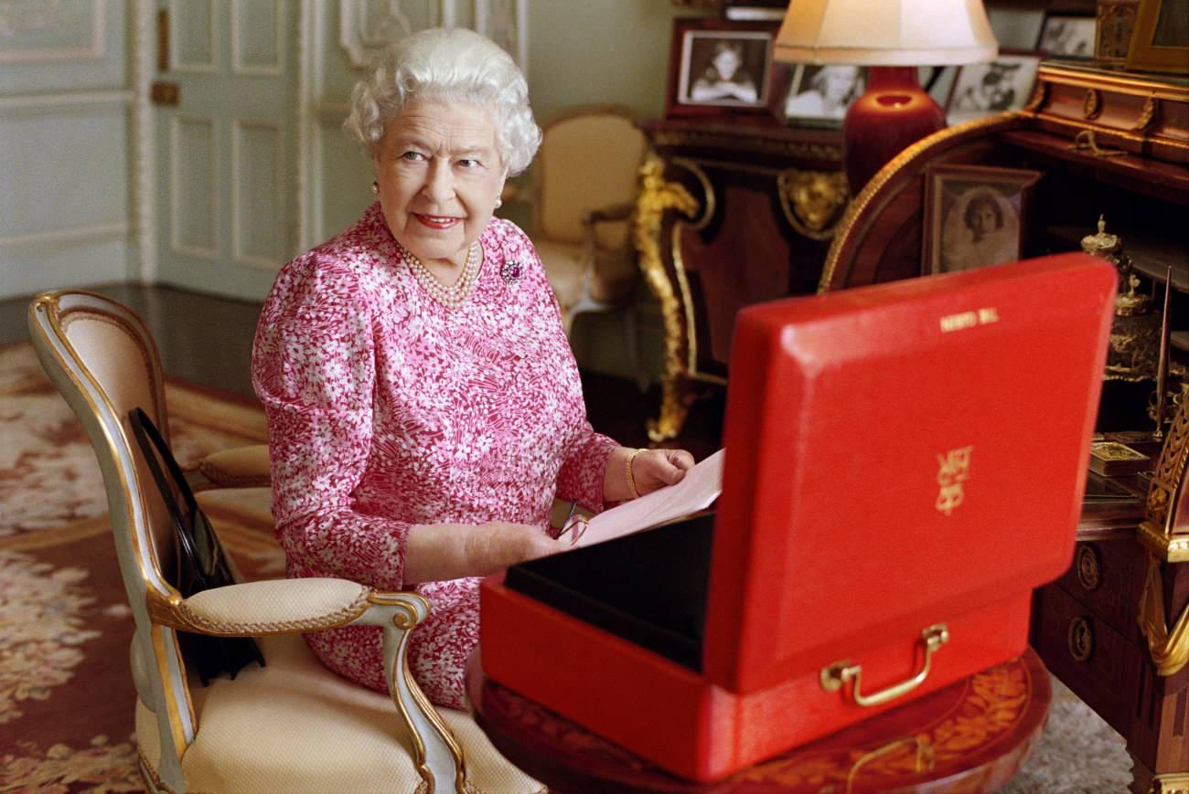 Kraliçe II. Elizabeth 