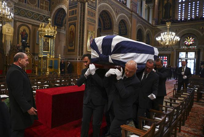 Yunanistanın eski kralı 2. Konstantin cenaze töreni