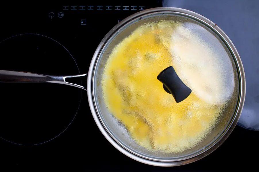 Meksika yolu omlet nasıl yapılır? Meksika yumurtayla yapılan bu kolay lezzete bayılıyor!