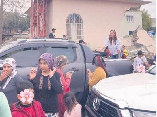 Pınar Altuğ deprem bölgesi Hatay