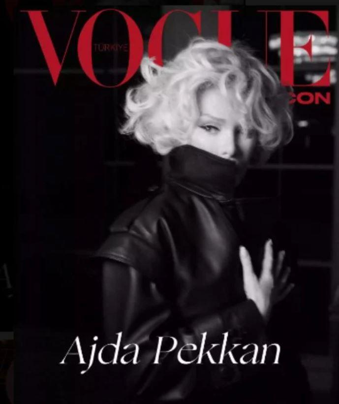 Ajda Pekkan Vogue için kamera karşısına geçti