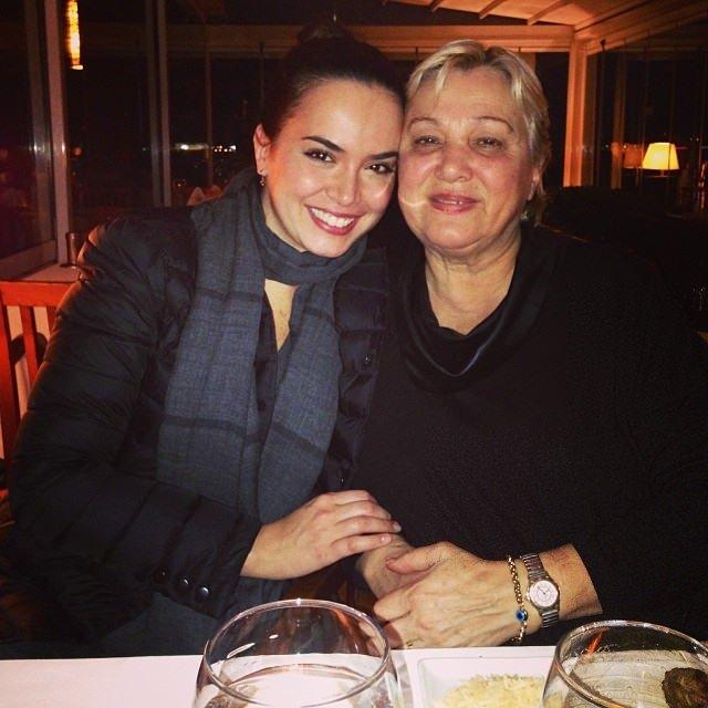 Yeliz Şar annesinin acı haberiyle sarsıldı: Maalesef kaybettik