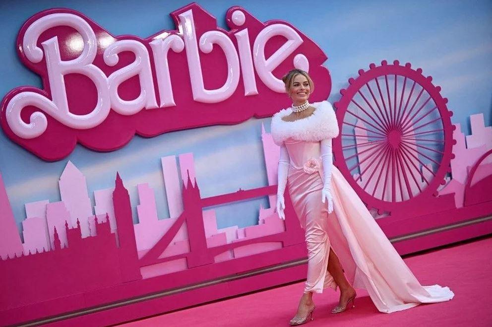 Margot Robbie Barbie