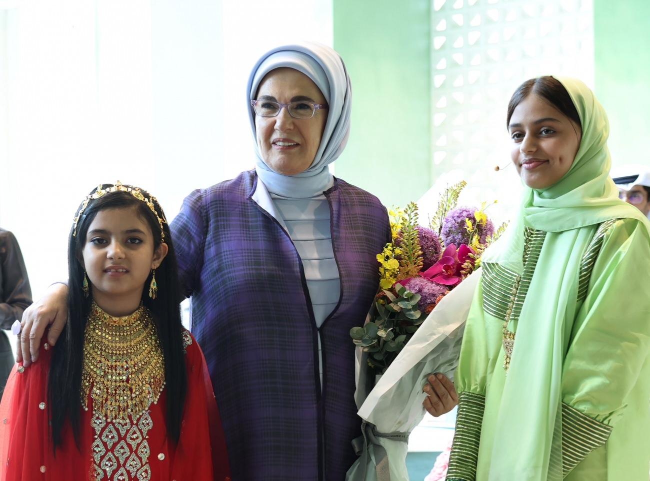 Emine Erdoğan annelik ve çocukluk yüksek konseyine de katıldı