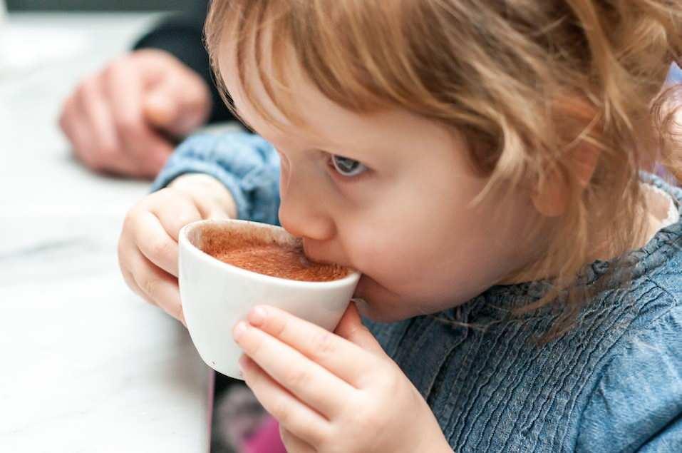 Çocuklar Türk kahvesi tüketebilir mi