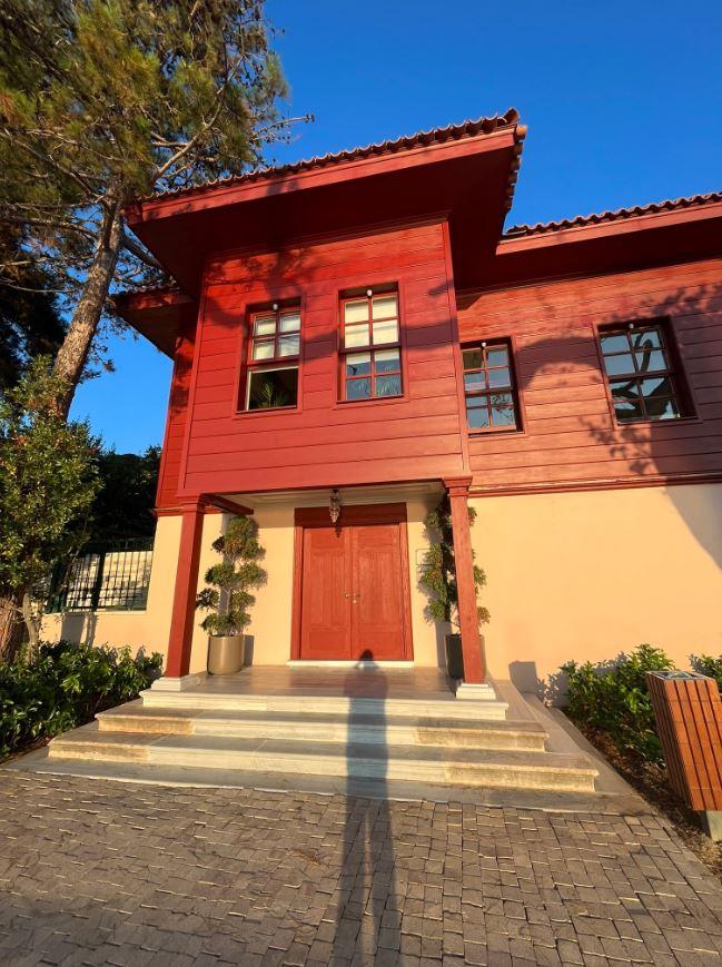 Vaniköy Camii Ahmet Kalyoncu Kütüphanesi