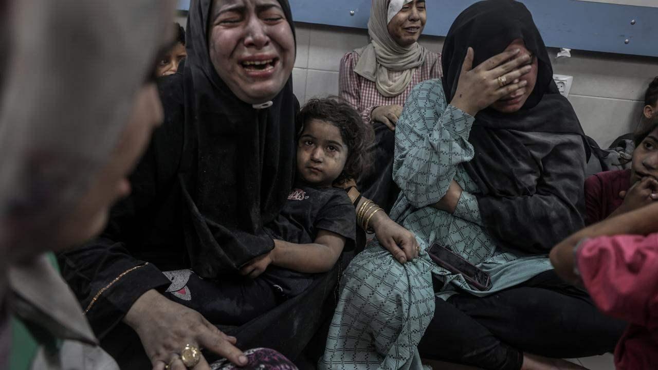 İsrail Gazzede hastaneye saldırı düzenledi