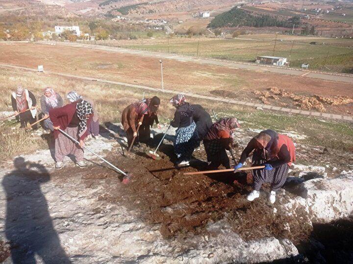 Adıyaman Kommagene Krallığı arkeolojik kazı 15 kadın personel
