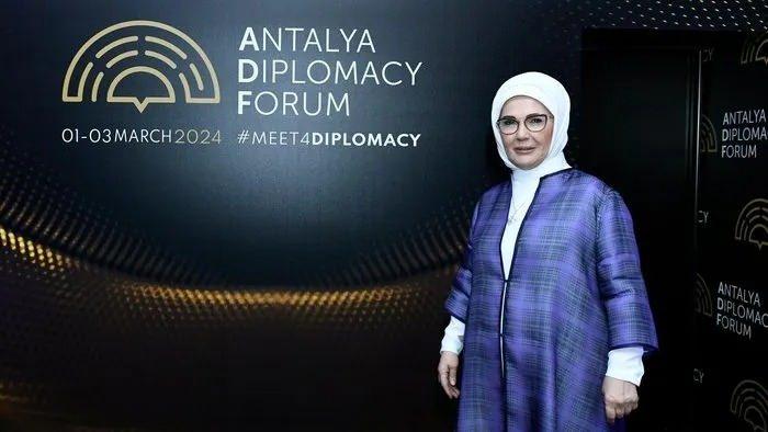 Emine Erdoğan, Antalya Diplomasi Forumu