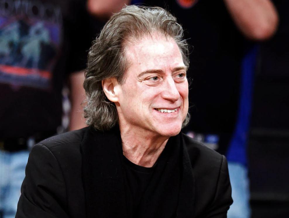  Richard Lewis