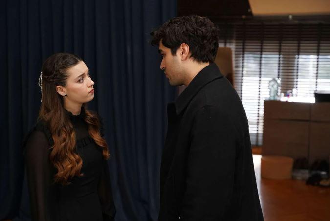 Afra Saraçoğlu Yalı Çapkını