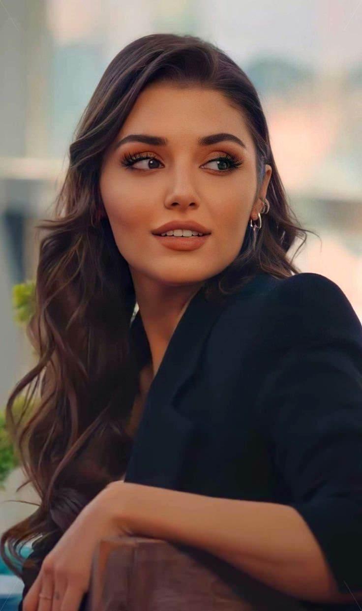 Hande Erçel