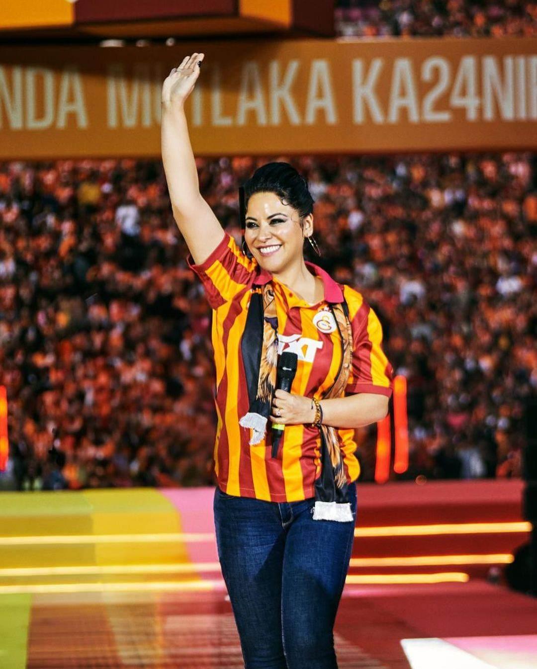 Zara Galatasaray şampiyonluk kutlaması