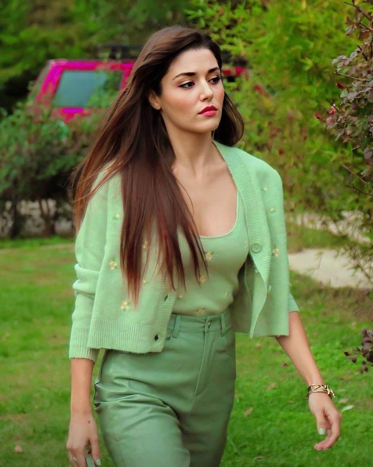 Hande Erçel