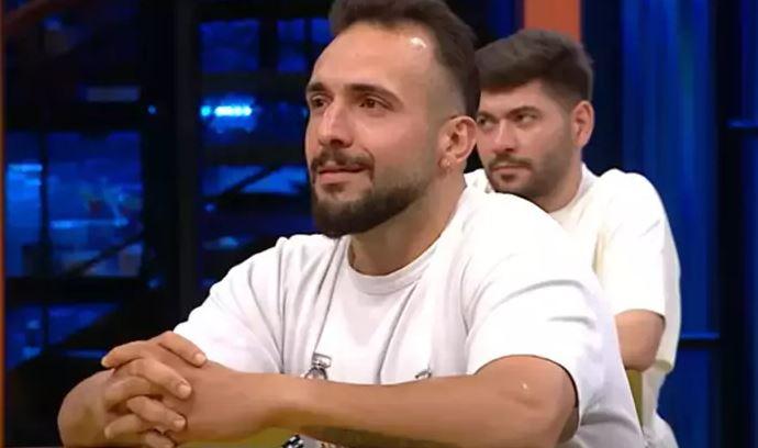 Masterchef'in sevilen yarışmacılarından Barbaros'tan müjde! Sunuculuk yapacak